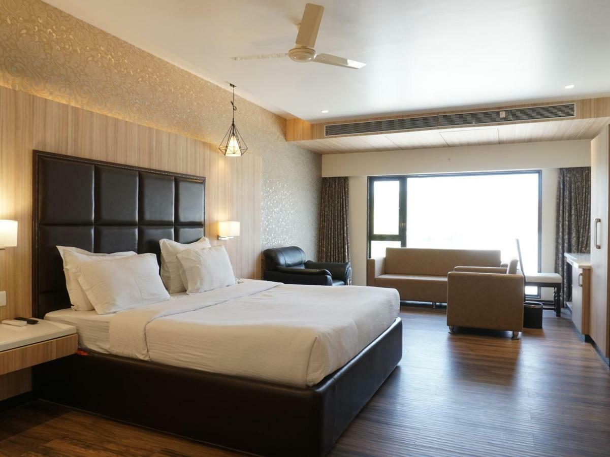 جالجاون Palette Four Seasons Recreation Resort المظهر الخارجي الصورة